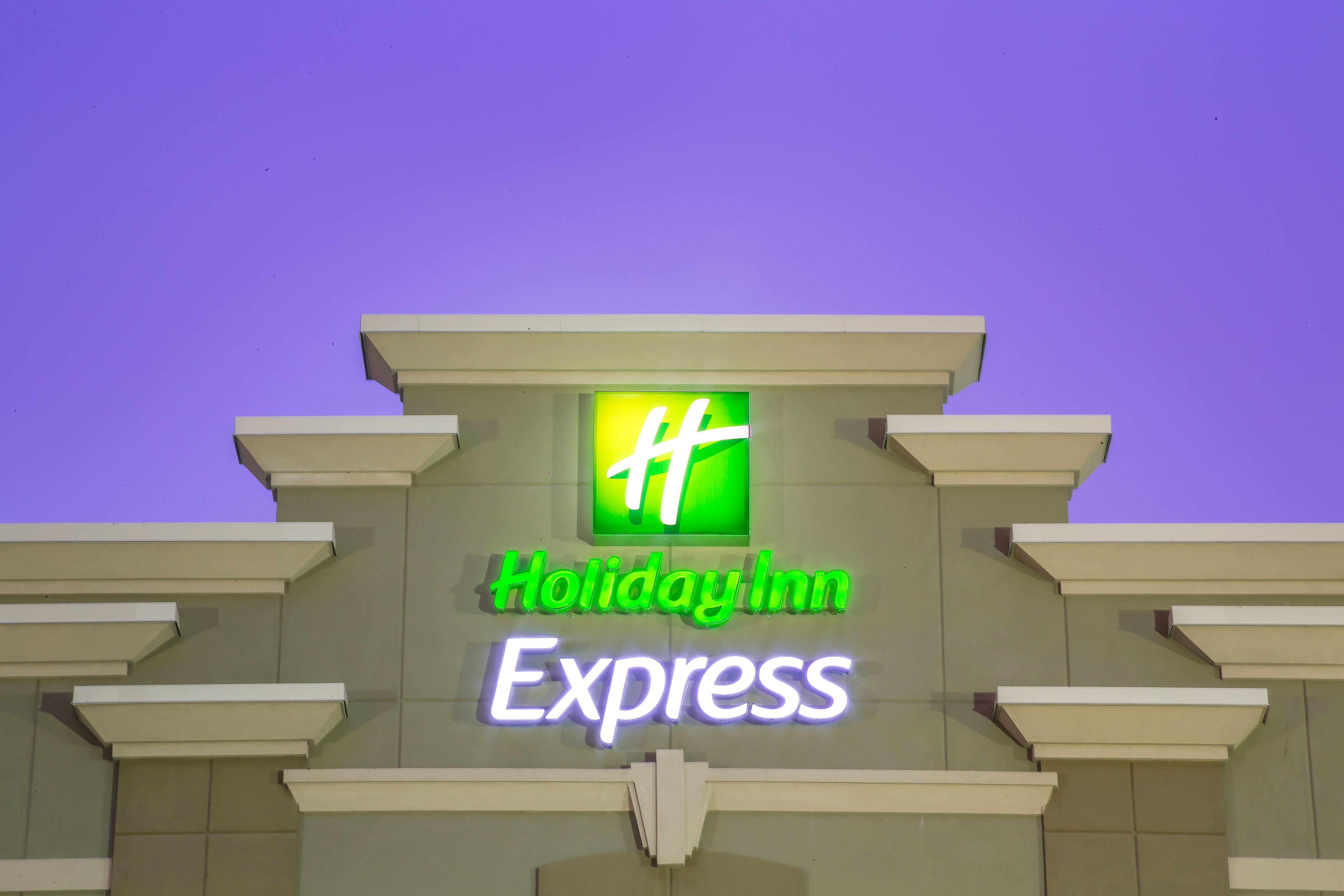 Holiday Inn Express Layton - I-15 By Ihg Exterior photo