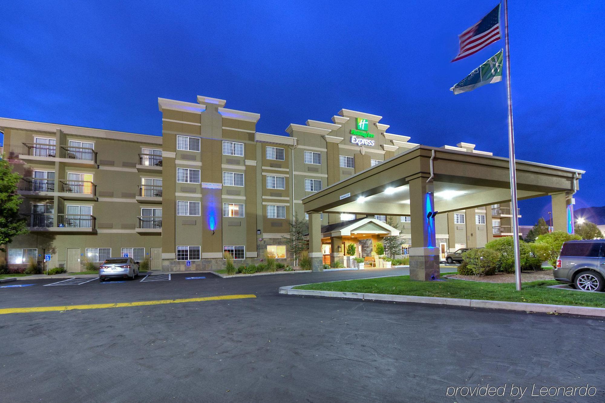 Holiday Inn Express Layton - I-15 By Ihg Exterior photo