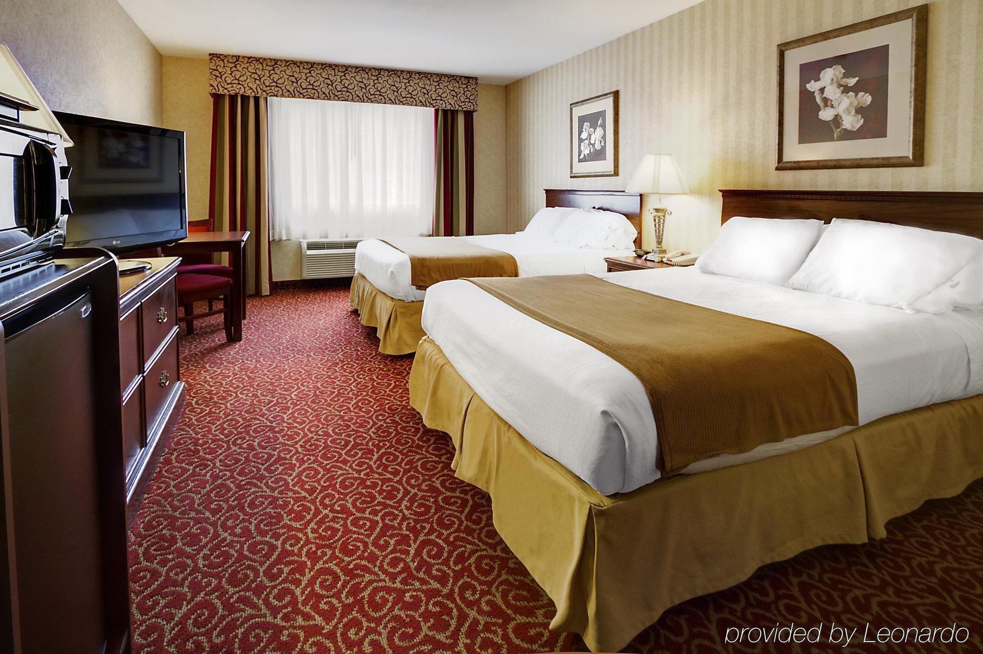 Holiday Inn Express Layton - I-15 By Ihg Exterior photo